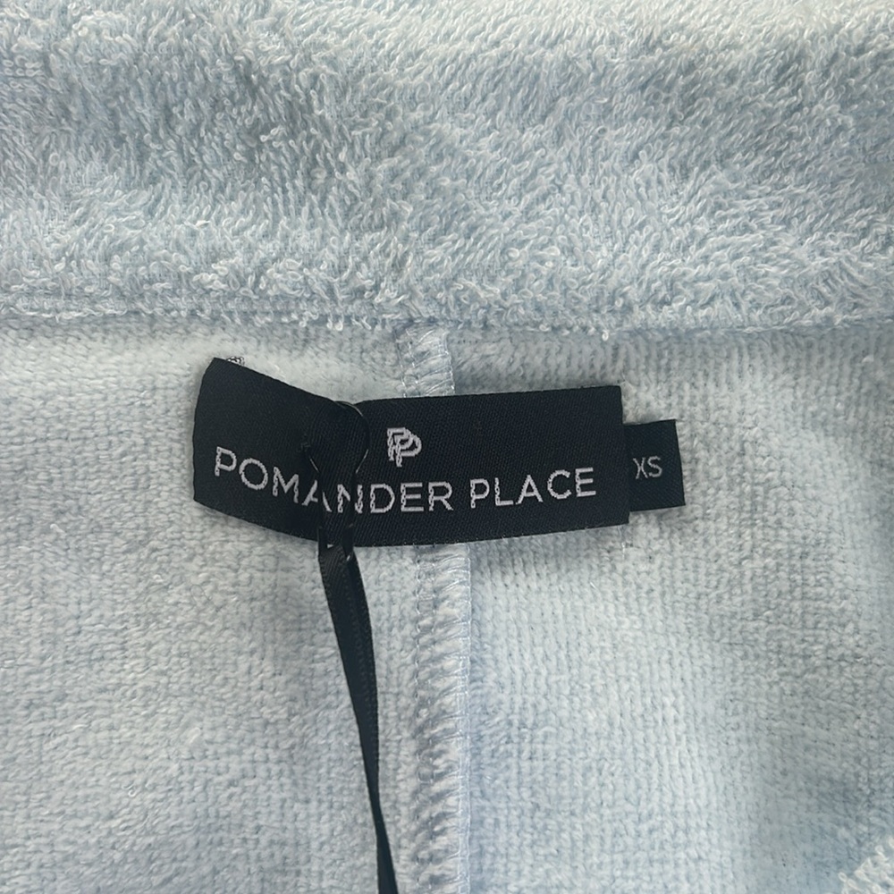 Tuckernuck Pomander Place Terry Cotton Collared Light Blue Pullover NWT Size XS - Picture 11 of 12